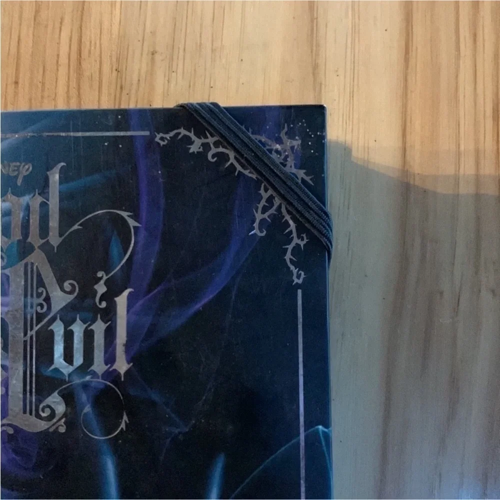 ELF Disney Good vs. Evil Let the Drama Begin beauty book / makeup set New